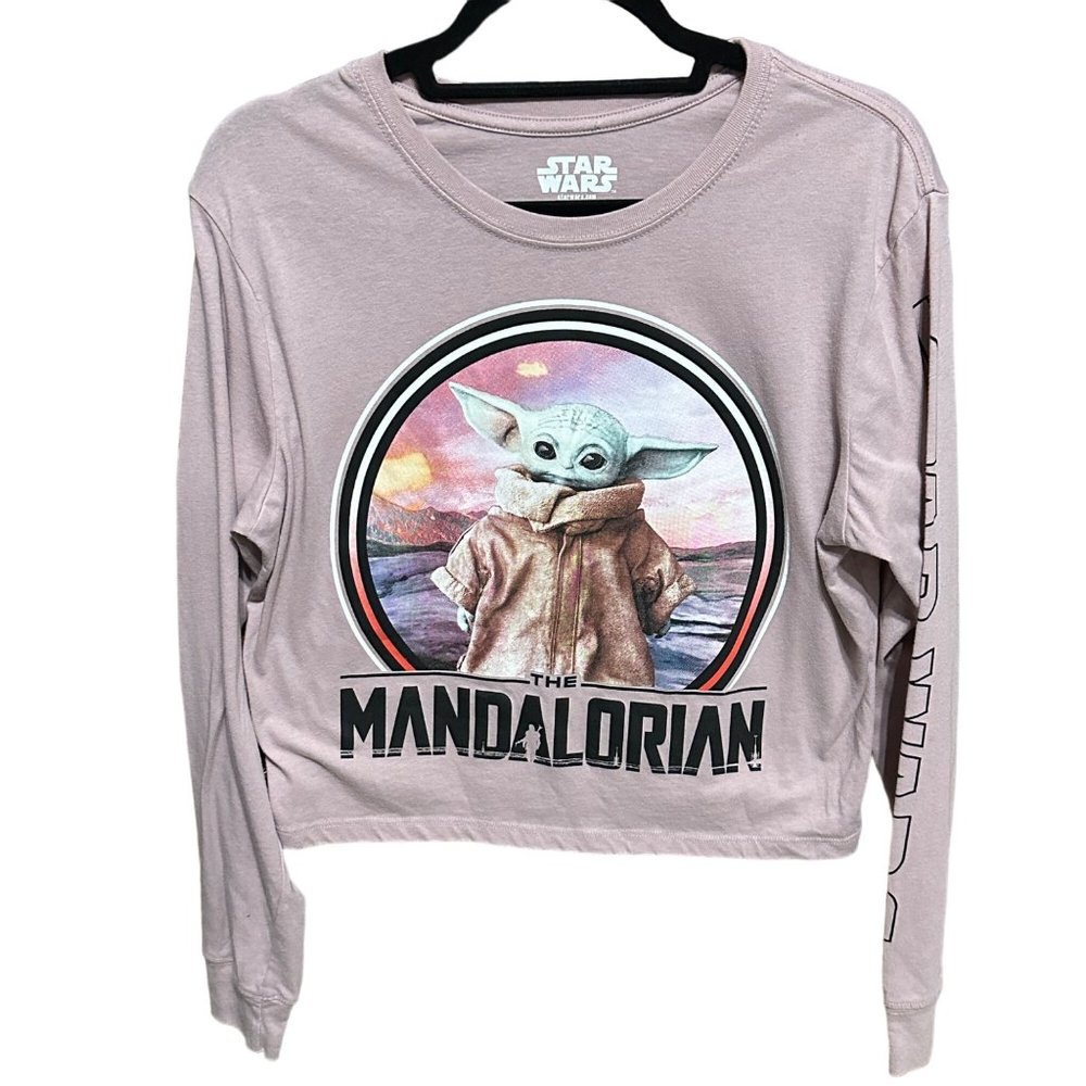 Star Wars Mandalorian women’s size L pink long sleeve cropped t-shirt Grogu